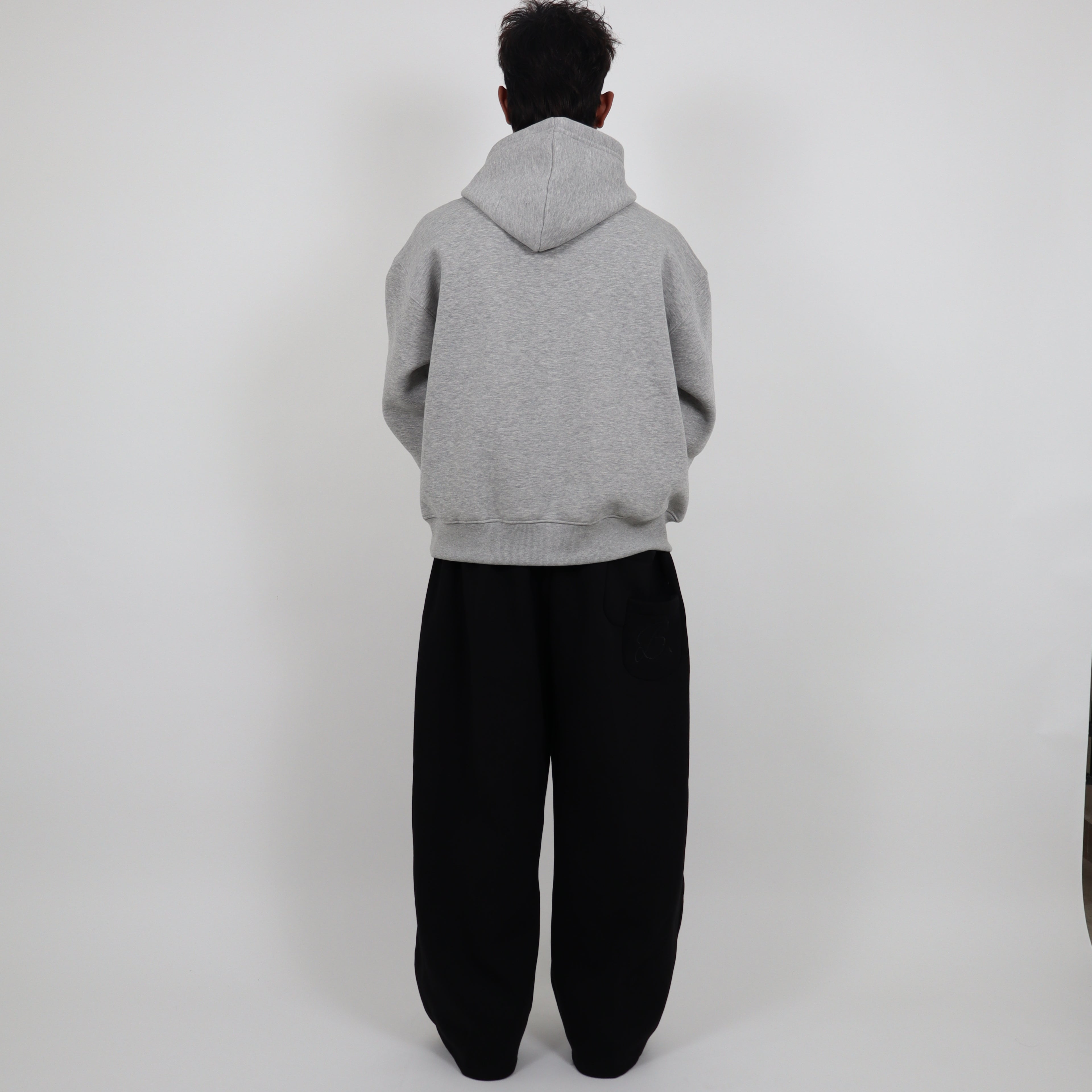 BLACK SWEAT AND GREY HOODIE