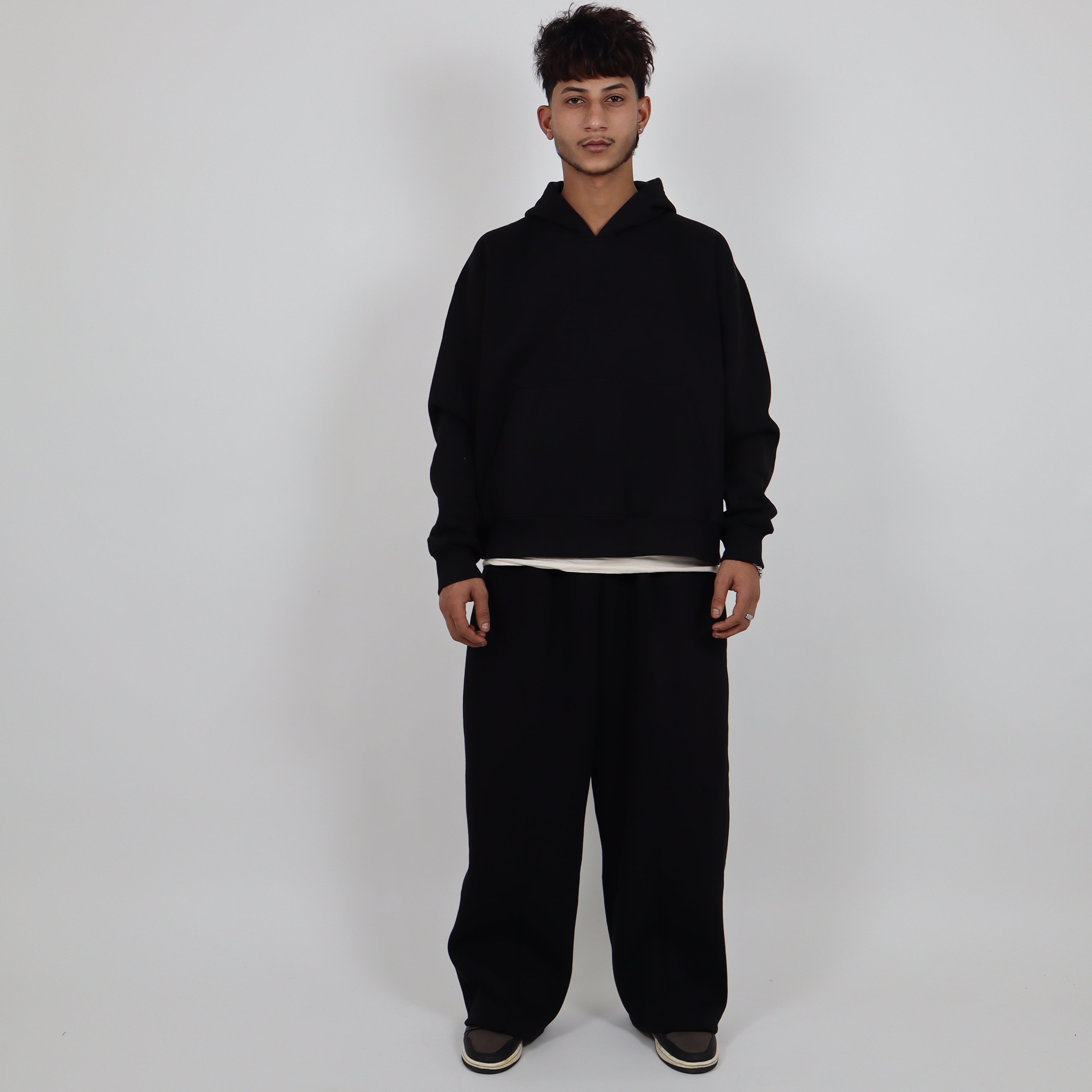 BLACK SWEAT AND BLACK HOODIE