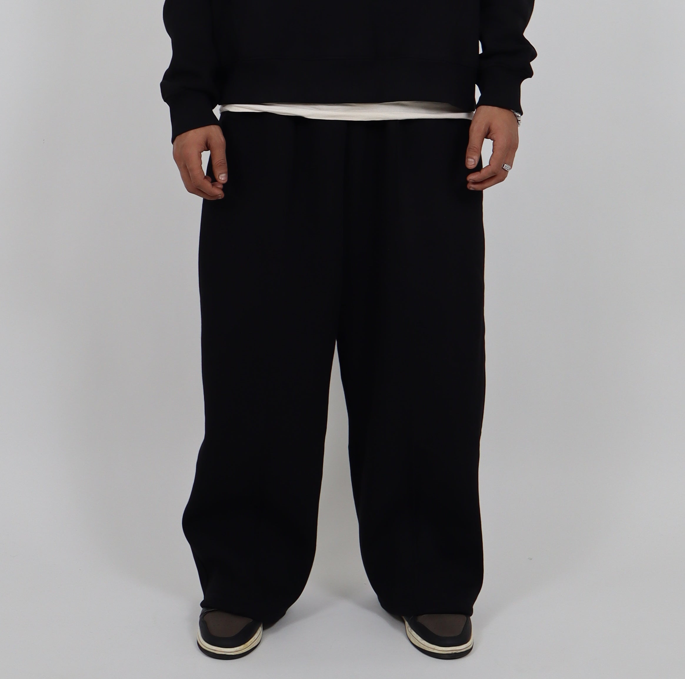 COZY B★ LEG SWEATS - BLACK