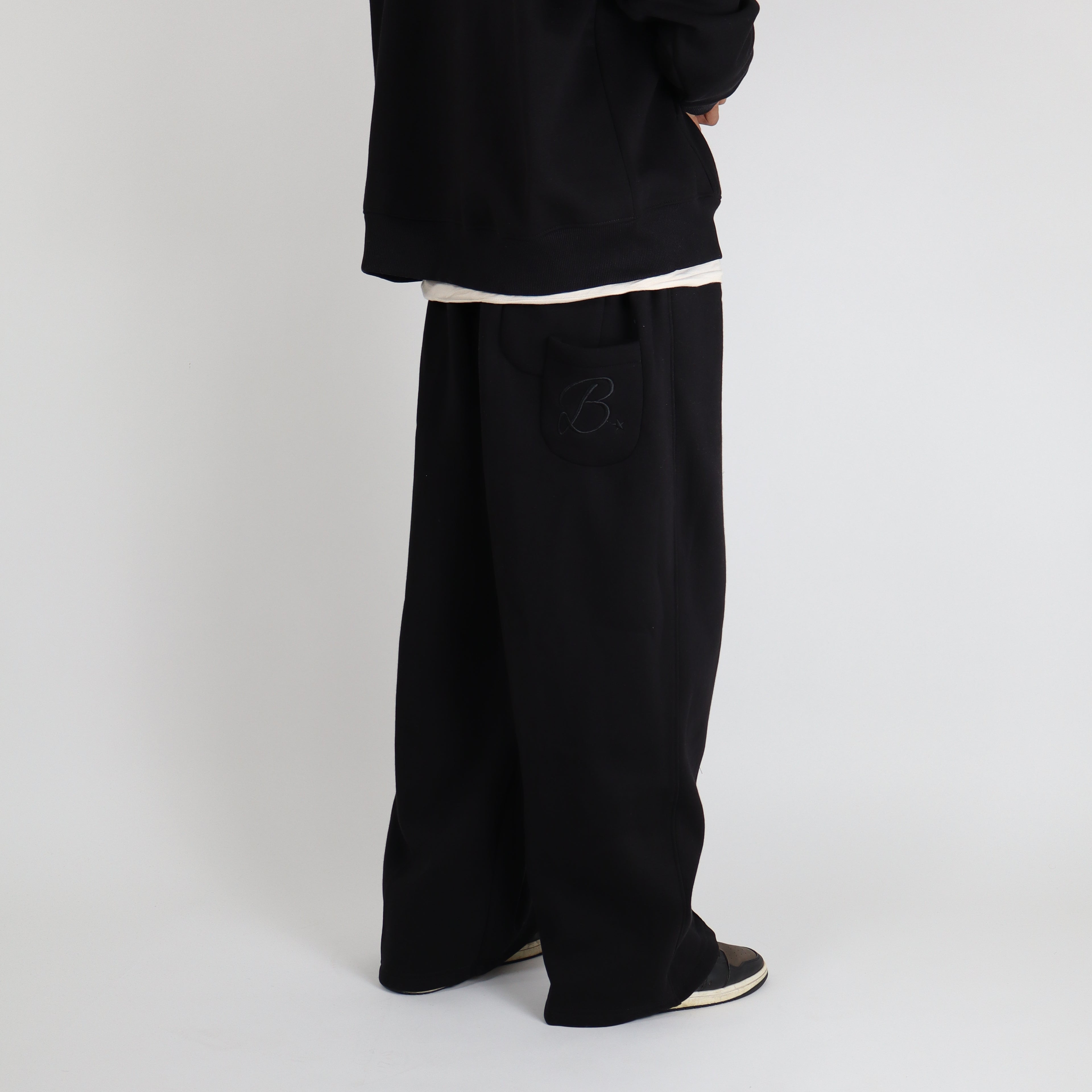COZY B★ LEG SWEATS - BLACK