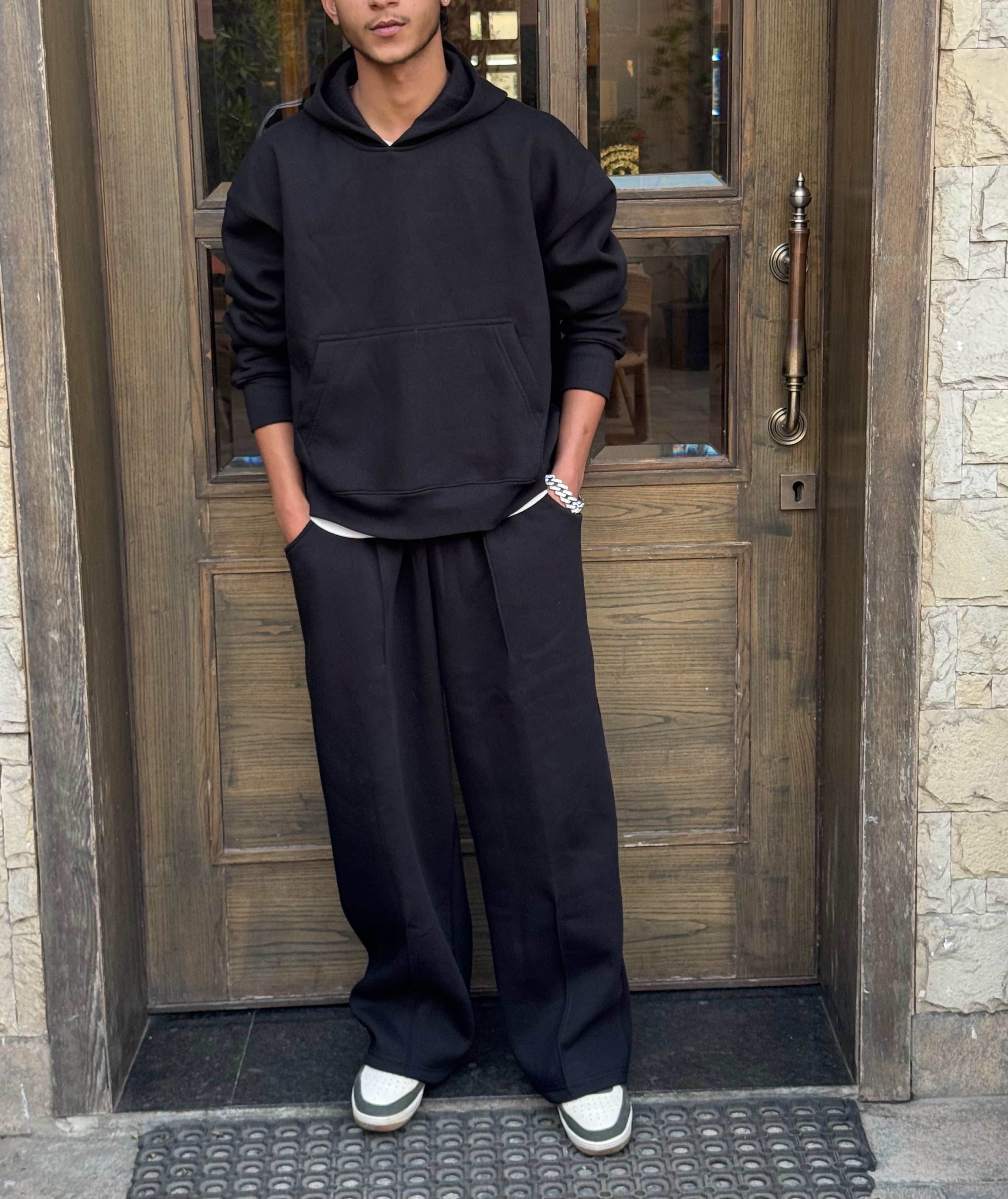 BLACK SWEAT AND BLACK HOODIE