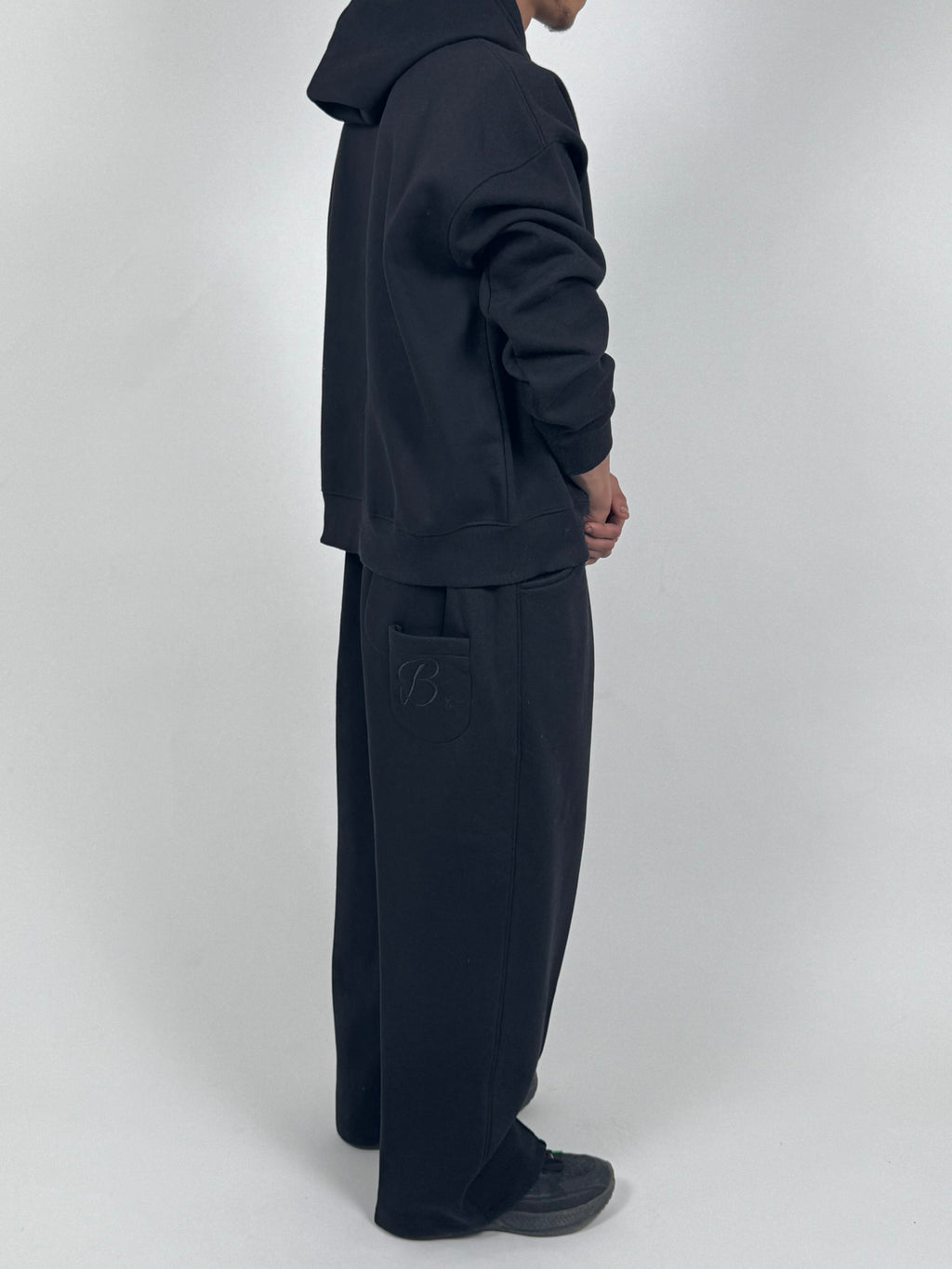 COZY B★ LEG SWEATS - BLACK