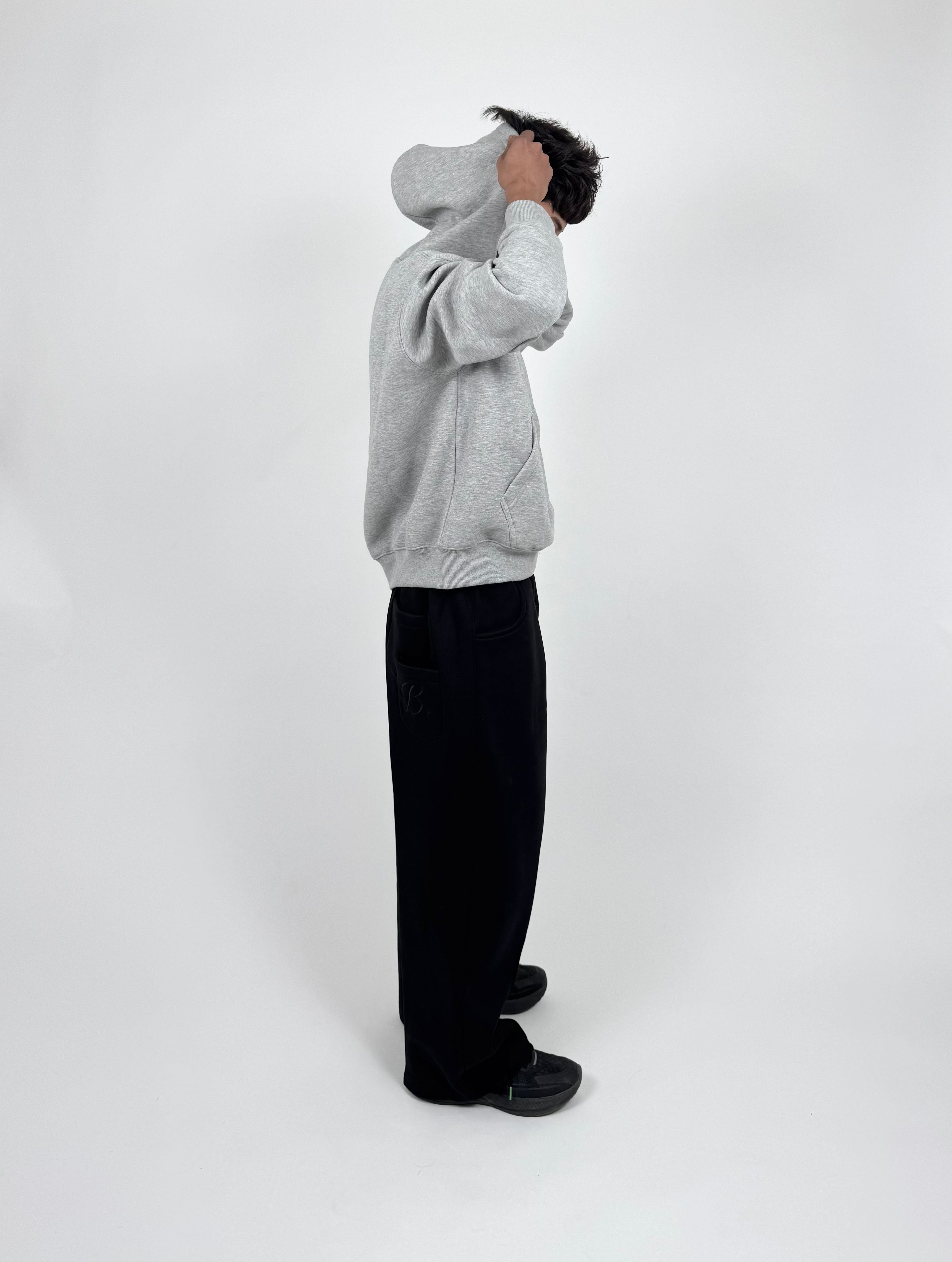 BLACK SWEAT AND GREY HOODIE