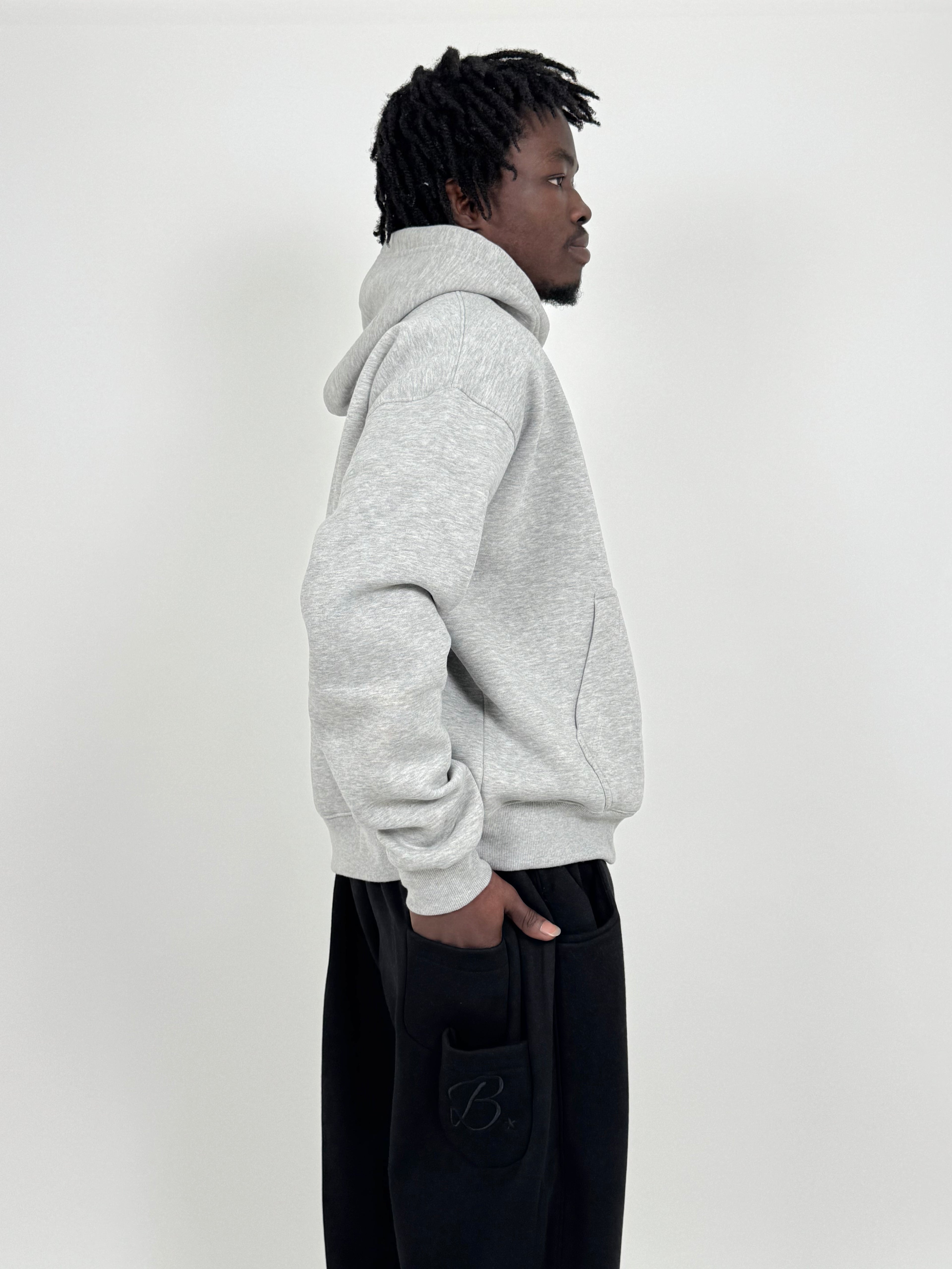 BLACK SWEAT AND GREY HOODIE