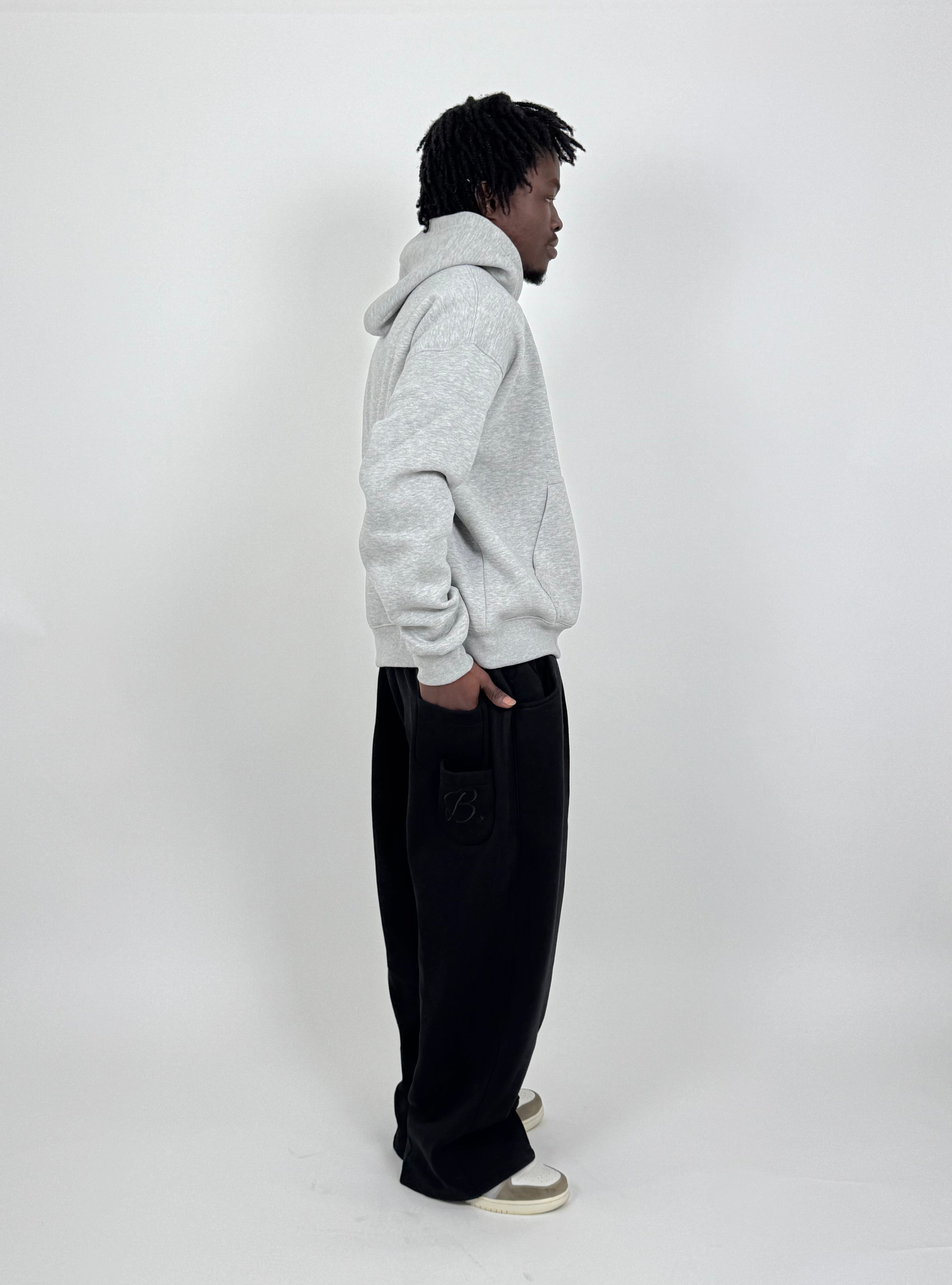 BLACK SWEAT AND GREY HOODIE