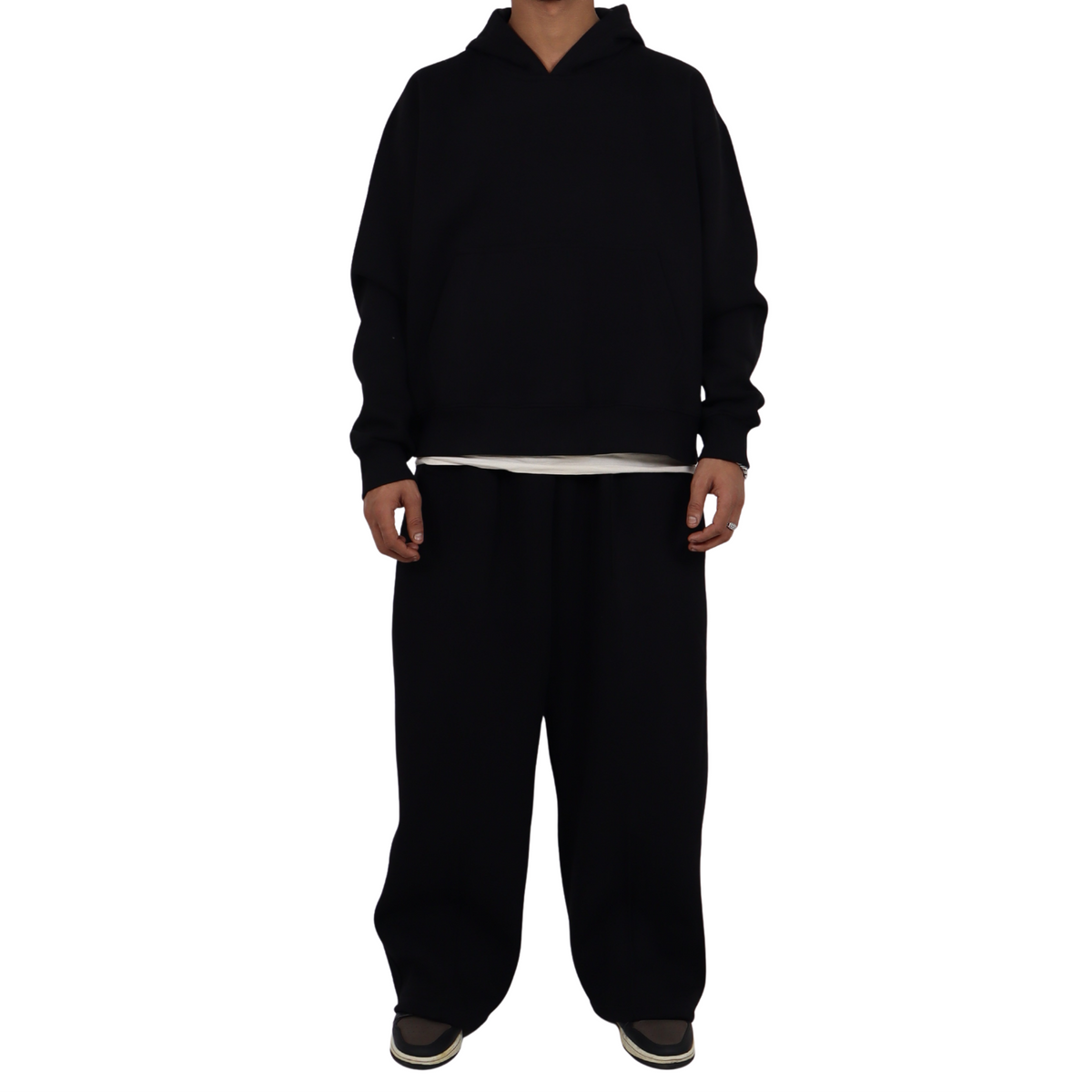 BLACK SWEAT AND BLACK HOODIE